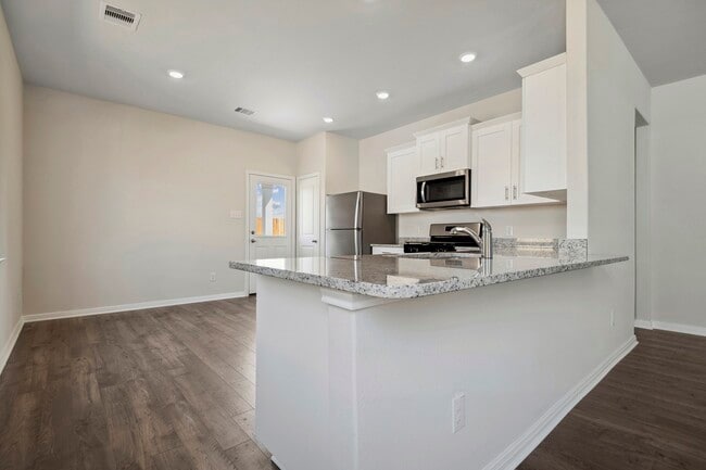 Photo - 15858 Berry Hl Dr