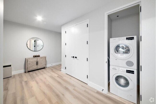 Building Photo - 3 bedroom in NEW YORK NY 10005 Unit 2020 Rental