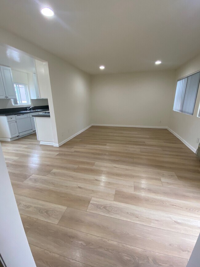 Photo - Lindley Garden Apartments