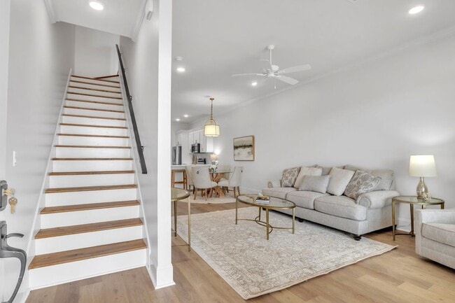 Photo - 96 Breezeway Cove