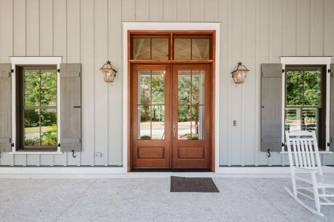 Photo - Stunning Custom Home in Palmetto Bluff