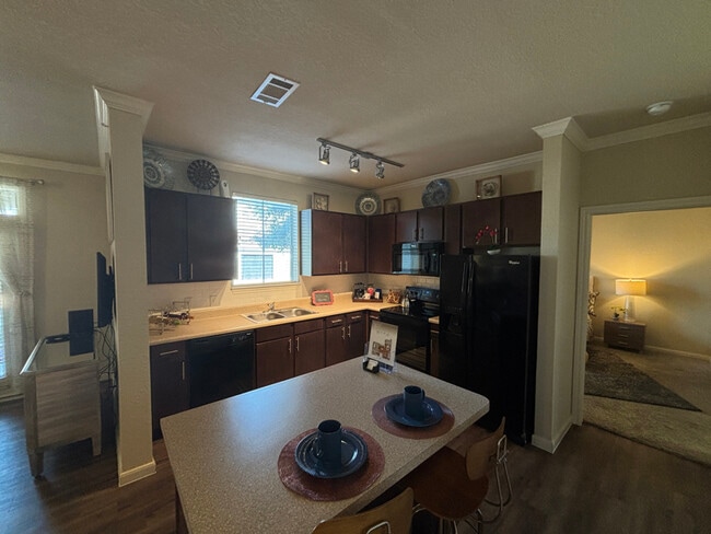 Photo - 1811 Medical Pkwy Apartment Unit a3