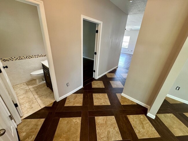 Photo - 5978 McCotter Rd
