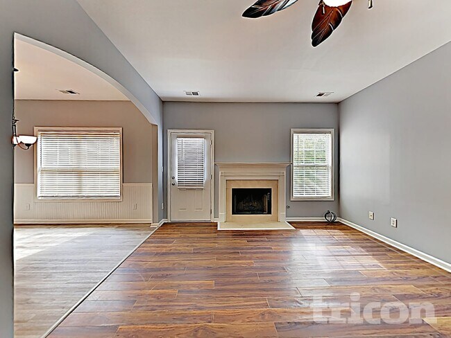 Photo - 48 Sandstone Ct