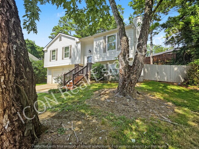 Photo - 3 or4-Bed Family Home in Marietta with Spacious Layout & 2.5 Baths with fenced yard and cul de sa...