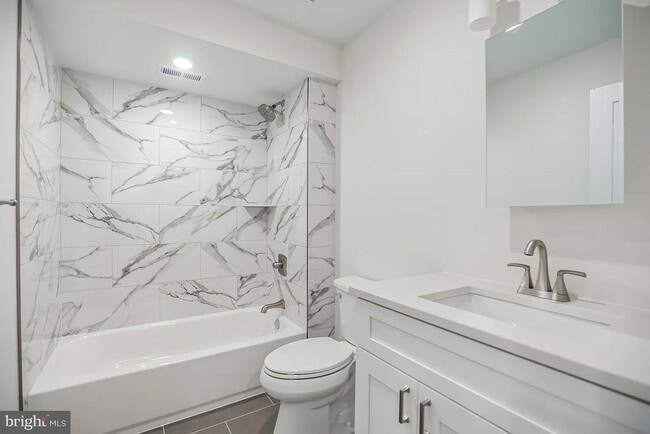Photo - 3413 N 19th St Unit B