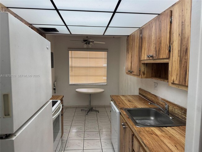 Photo - 3001 NW 48th Ave Unit 437