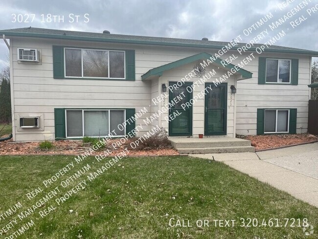 Building Photo - 3027 18th St S Rental