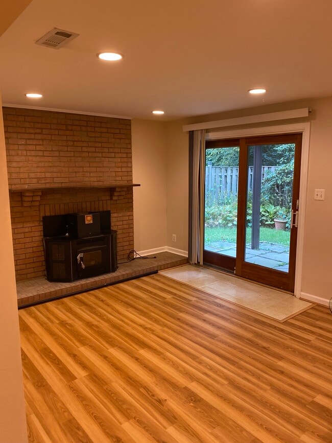 Building Photo - 19628 Club Lake Rd