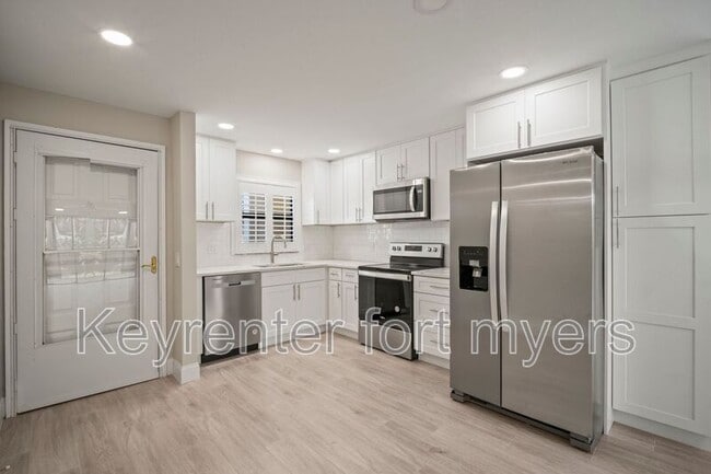 Photo - 16380 Dublin Cir
