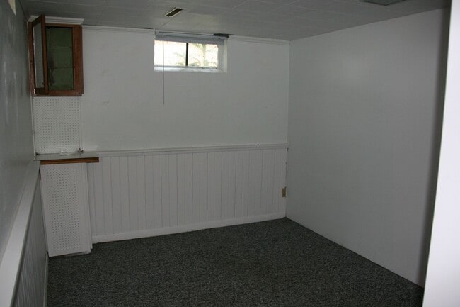 Building Photo - W 2nd St 1408-1410 Unit 1408-1410-1408