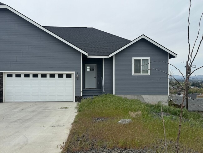 Building Photo - 80th Ave Duplex Unit A