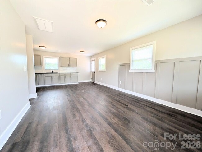 Photo - 202 Ebenezer Rd
