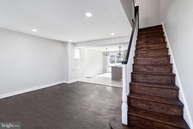 Photo - 7836 Fayette St