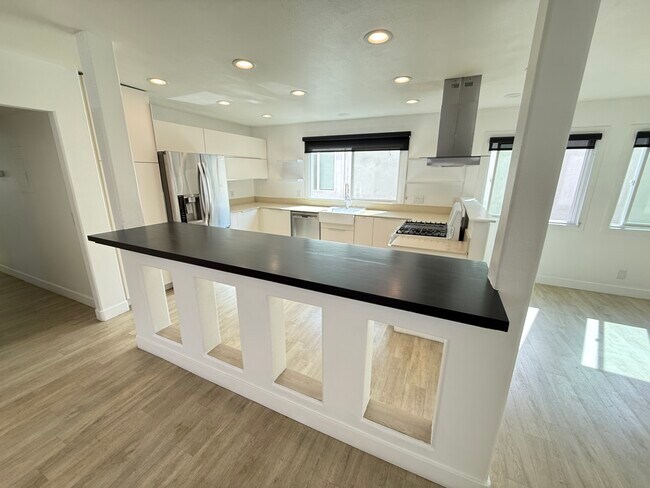 Photo - 36 Anchorage St Unit #1