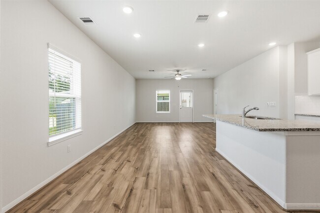 Photo - 8380 Bristlecone