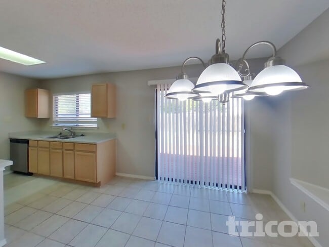 Photo - 7807 Encanto Vis Dr