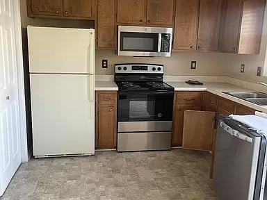 Photo - 1540 W Market St - 1540 W Market Street