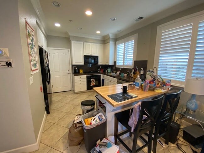 567 Abruzzi Ct