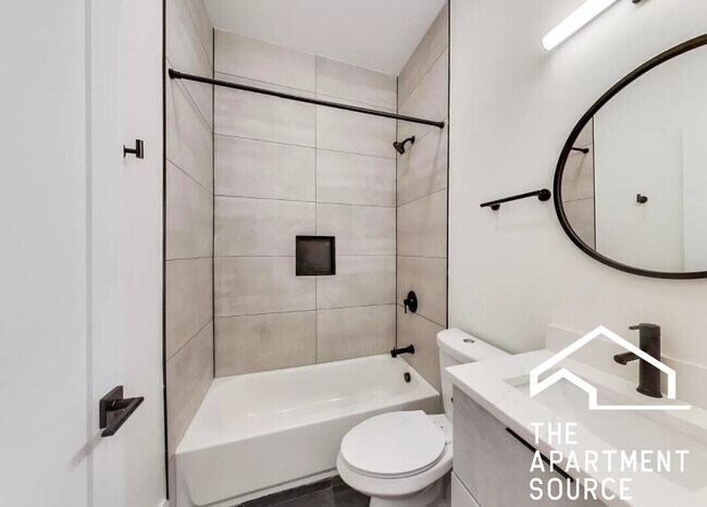 Photo - 2553 W Hirsch St Unit 1