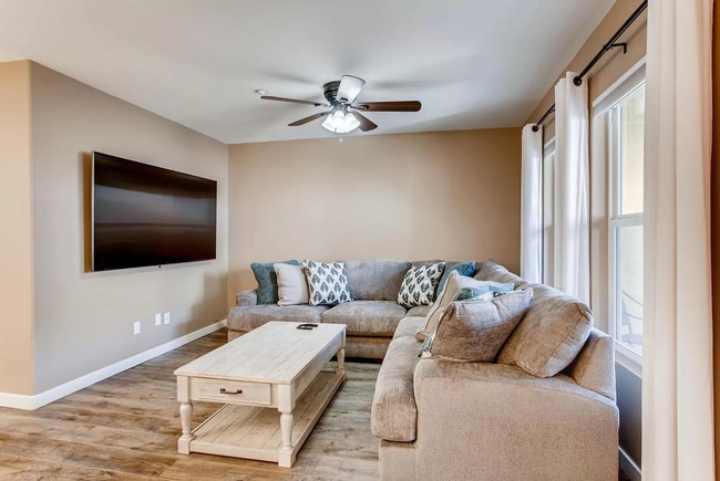 Photo - Furnished large and modern condo