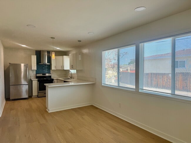 Photo - 2470 Hardy Dr