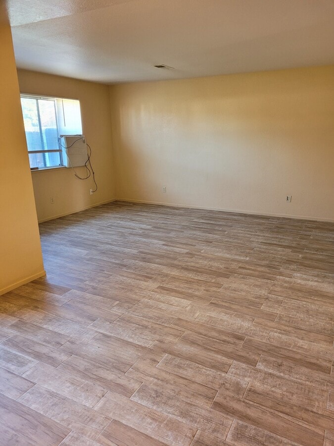 Photo - 88 N Villa St