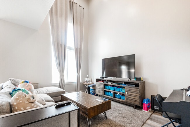 Photo - 16104 S Bodmin Way