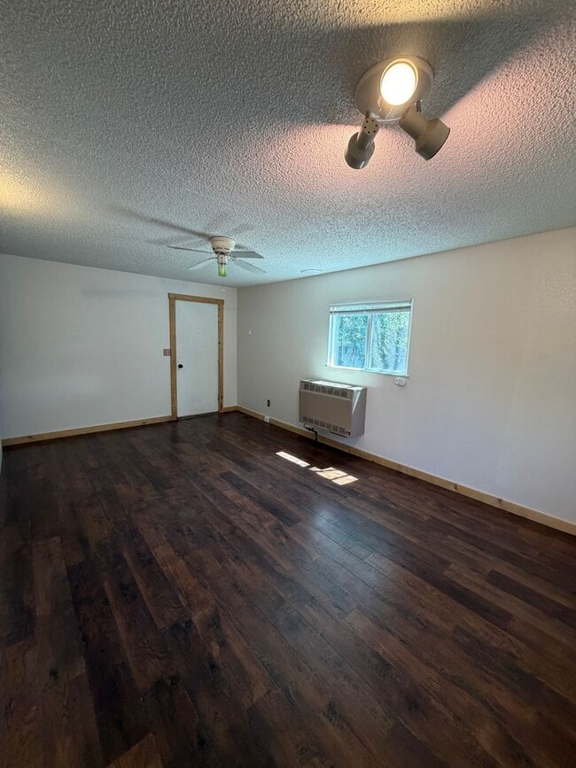 Photo - 1511 Phillips St Unit Back