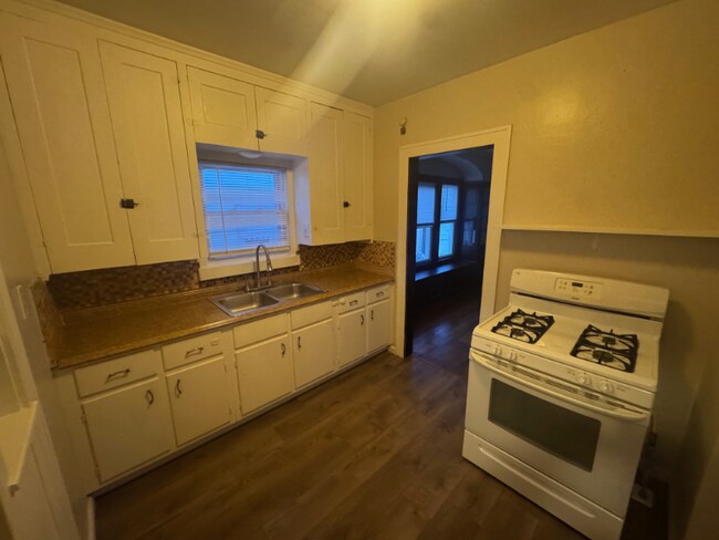 Photo - 7414 Marlborough Ave