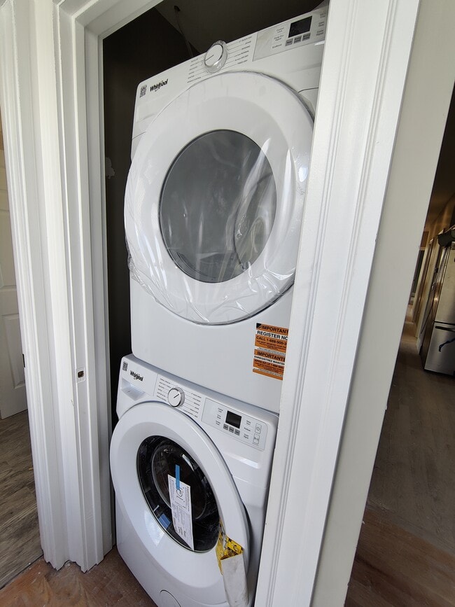 Photo - 29 Cameron Ave Unidad 3