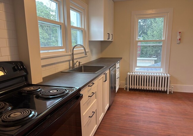 Kitchen - 56 Cedar St Unit 2