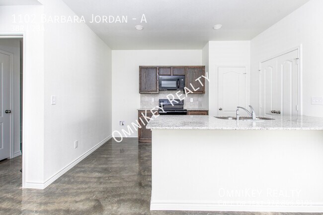 Photo - 1102 Barbara Jordan St Unidad A