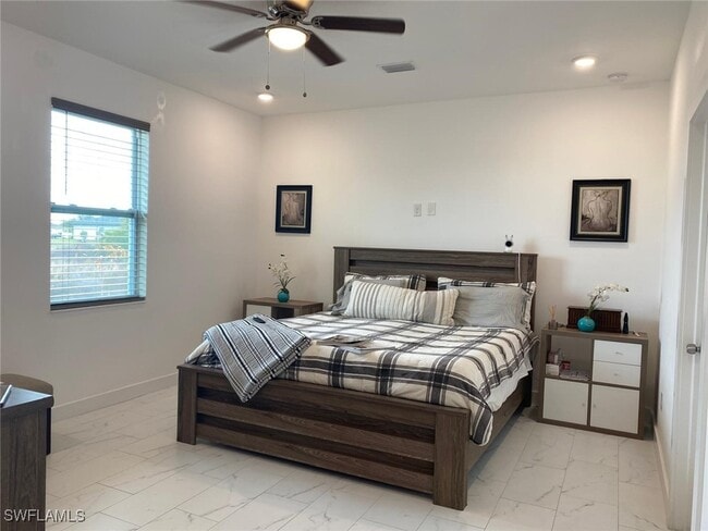 Building Photo - 5039 Benton St