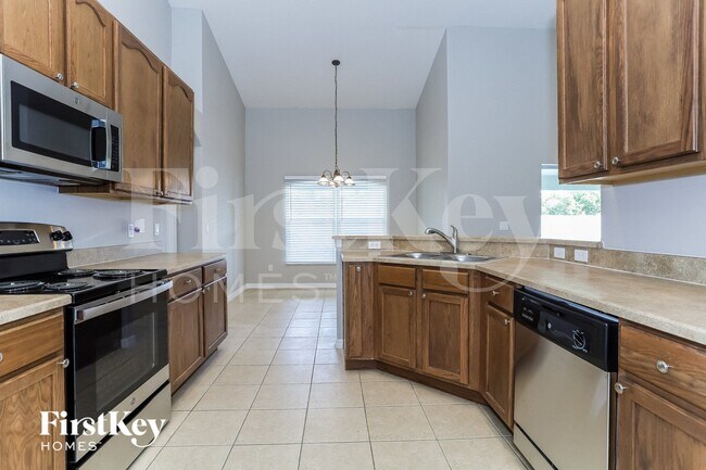 Photo - 4648 Huron Bay Cir