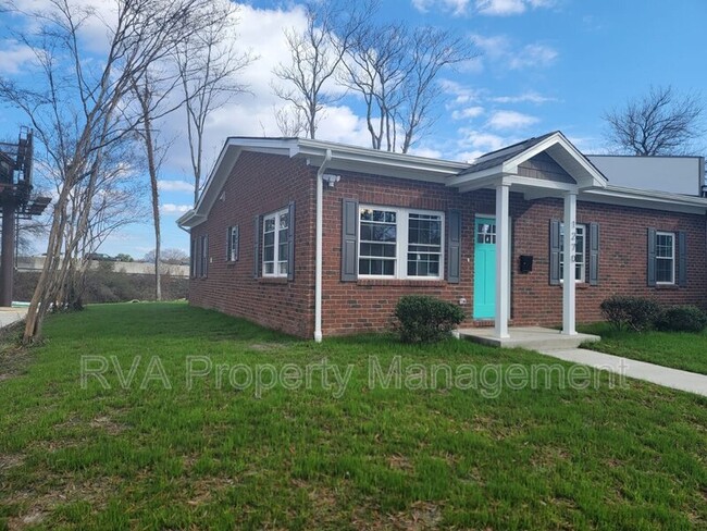 Photo - 1270 W Moore St House