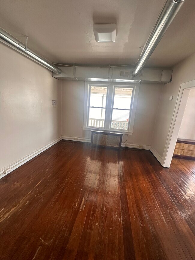 Photo - 426 Broad Ave Unit 426 Broad Avenue  2