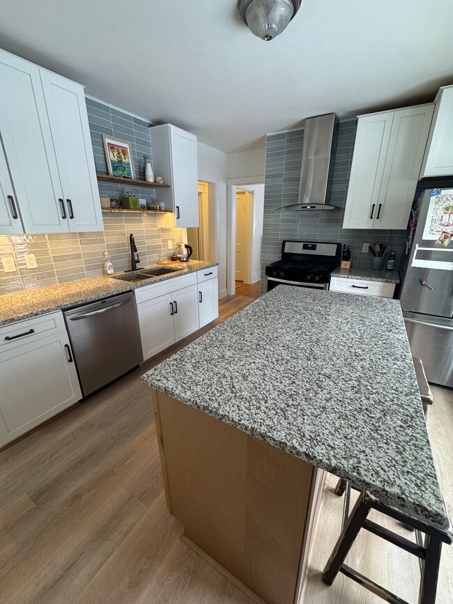 Photo - 6821 W Lloyd St