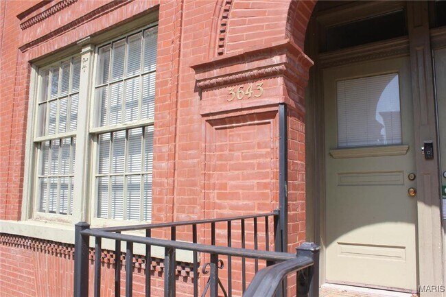 Photo - 3643 Shenandoah Ave