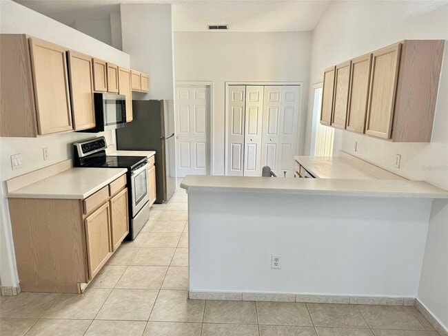 Photo - 147 S Roma Way