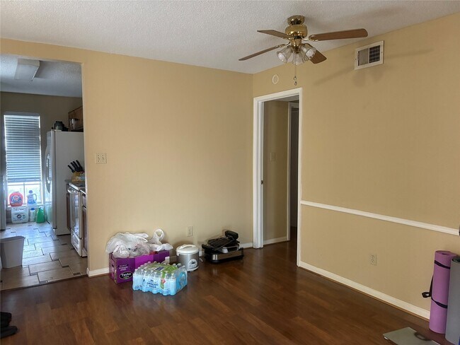Photo - 2121 Hepburn St Unit True