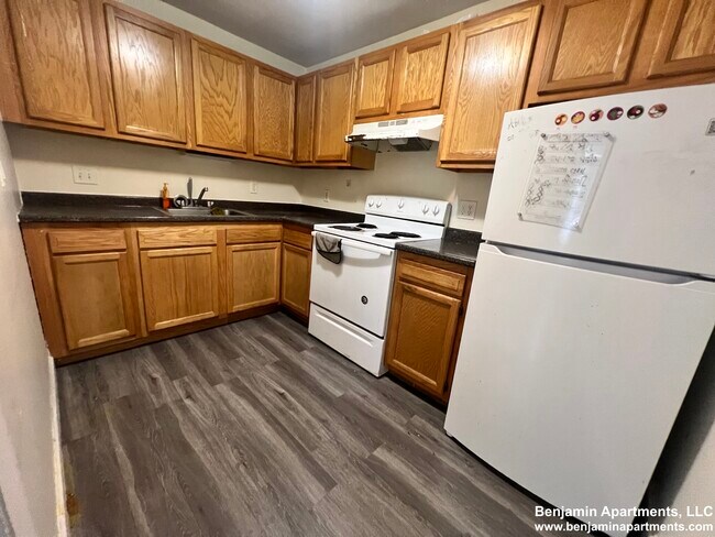 Photo - 322 Tappan St