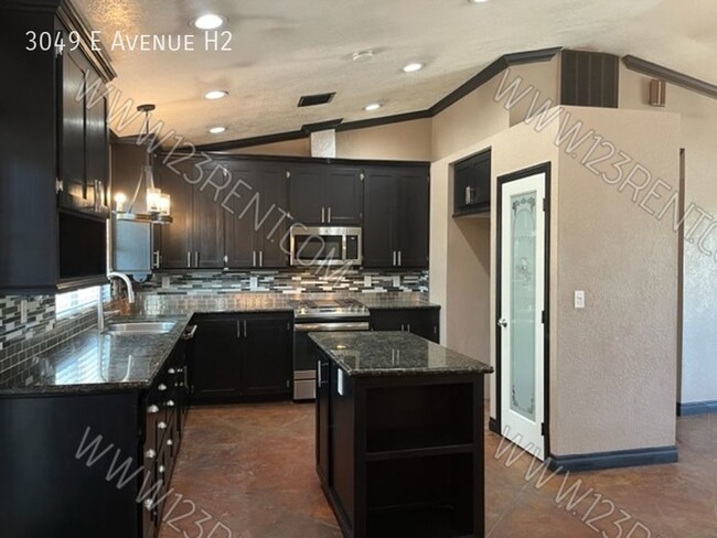 Photo - 3BD/2BTH EAST LANCASTER RANCH STYLE HOME