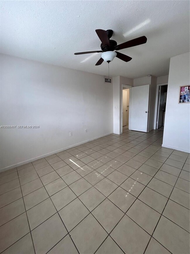 Photo - 15630 SW 80th St Unit I-305
