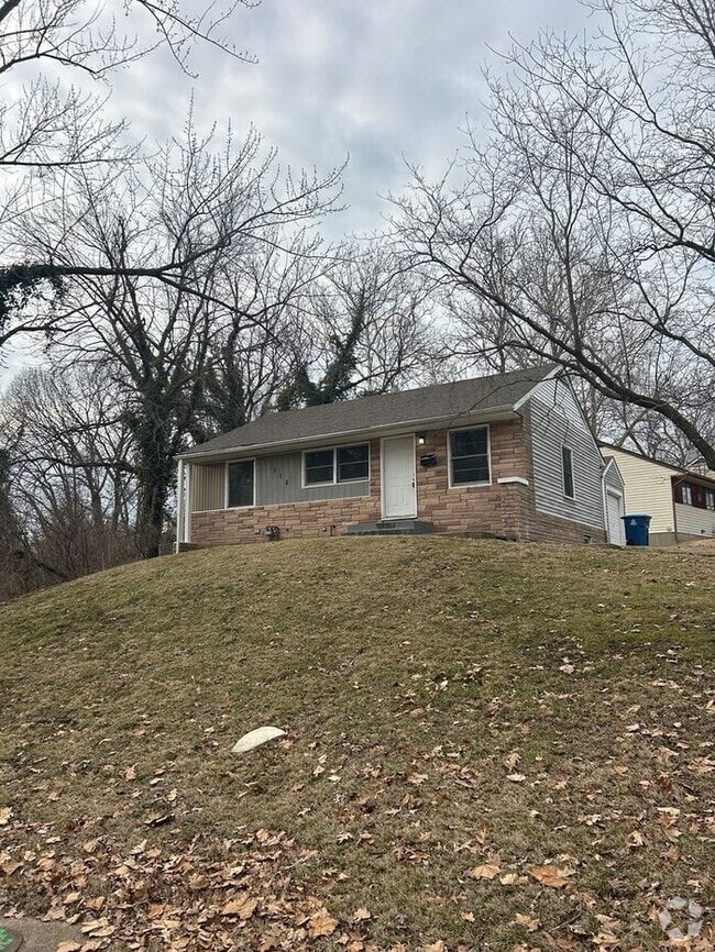 Building Photo - 115 Spring Garden Dr Rental