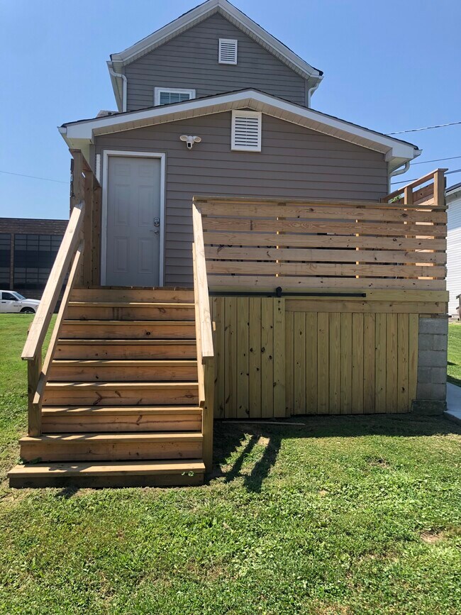 Photo - 935 3rd St Unit 935 3rd st downstairs