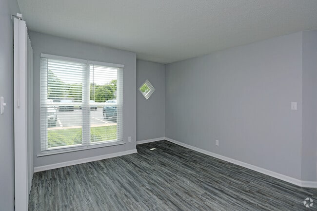 Ashford - Chatham Wood Apartments