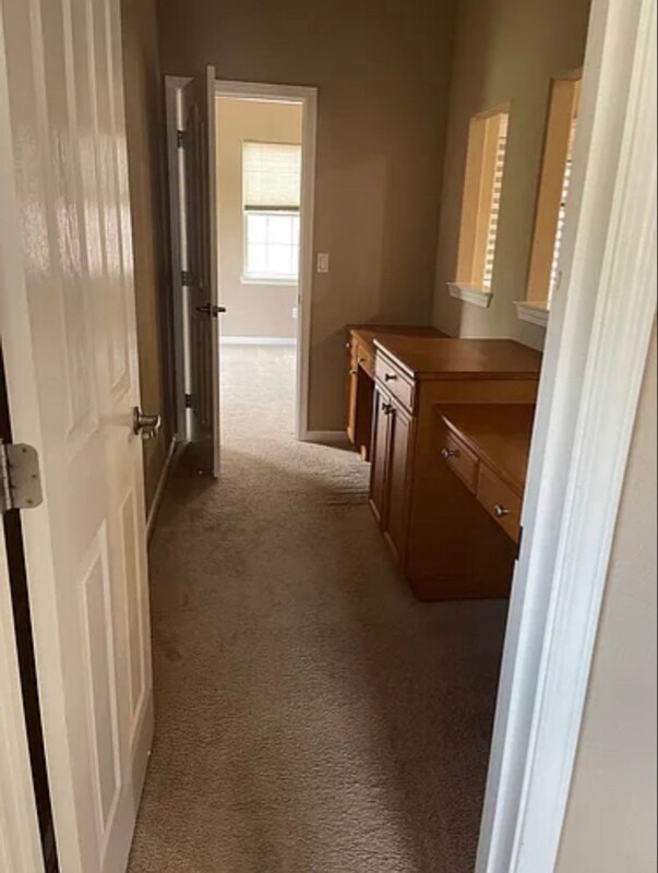 8 N Boyle Heights Ct