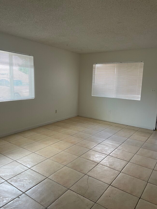 21410 Golden Hills Blvd Unidad B