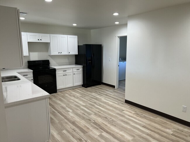 Photo - 172 Plex Cir